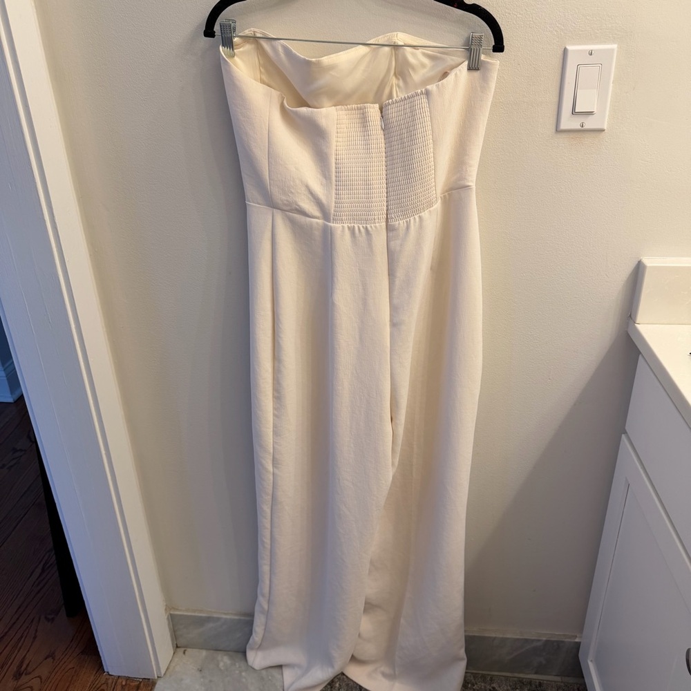 Wilfred Strapless White Jumpsuit | Aritzia | Size 12 | Wide Leg - Picture 4 of 4